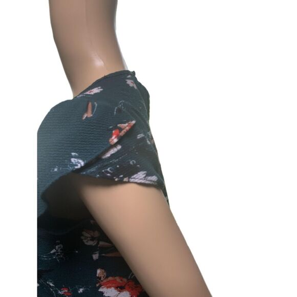 Fun 2 Fun Dark Green Floral Scoop Neck Polyester Womens Blouse Size Medium - Picture 7 of 13